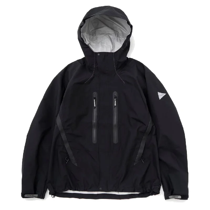 And Wander 2.5L Hiker Rain Jacket Black