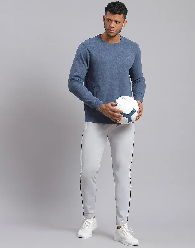 Men Blue Solid Round Neck Full Sleeve Sweatshirt